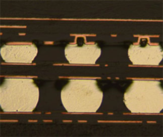 显微镜下的锡球.jpg 显微镜下的锡球.jpg