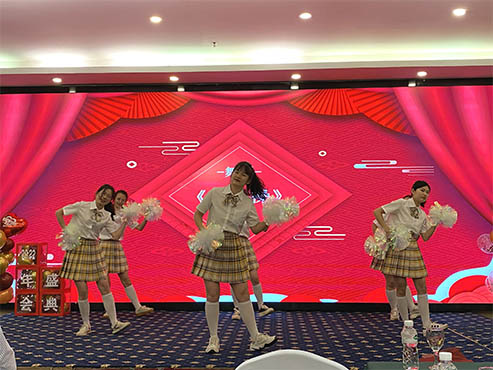 啦啦操.jpg 啦啦操.jpg