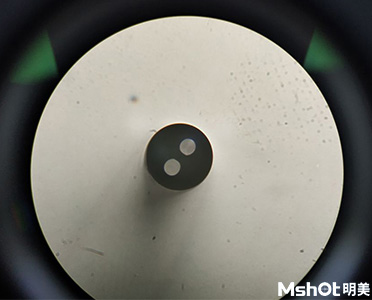 倒置荧光显微镜下的光纤界面.jpg